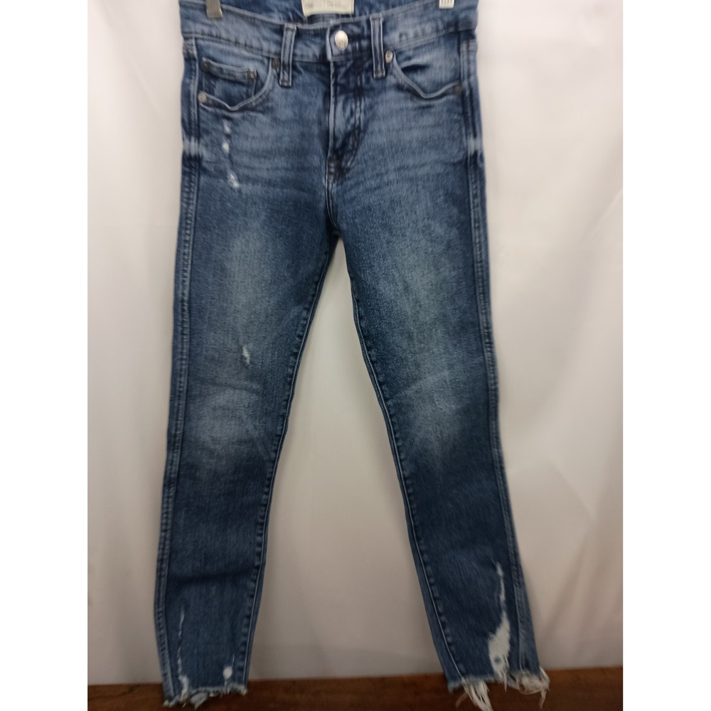 Gap high rise high waisted slim straight distressed frayed denim‎ 26